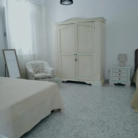 Casa Donna Anna Holiday home *